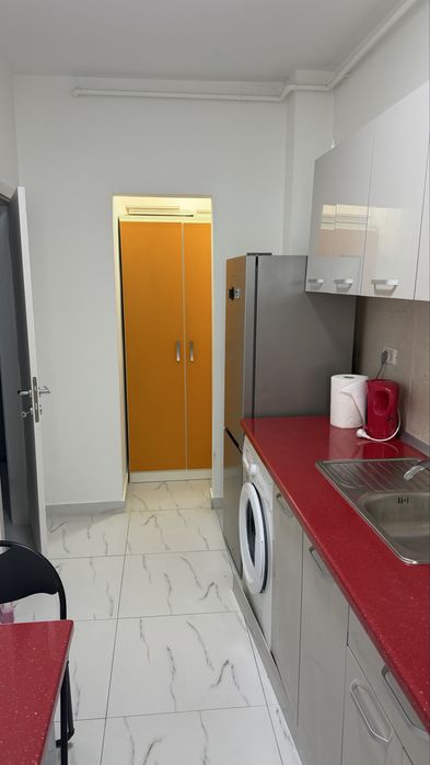 Garsoniera de inchiriat militari residence proprietar