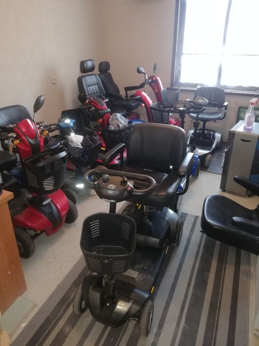 Инвалидна електрическа количка скутер