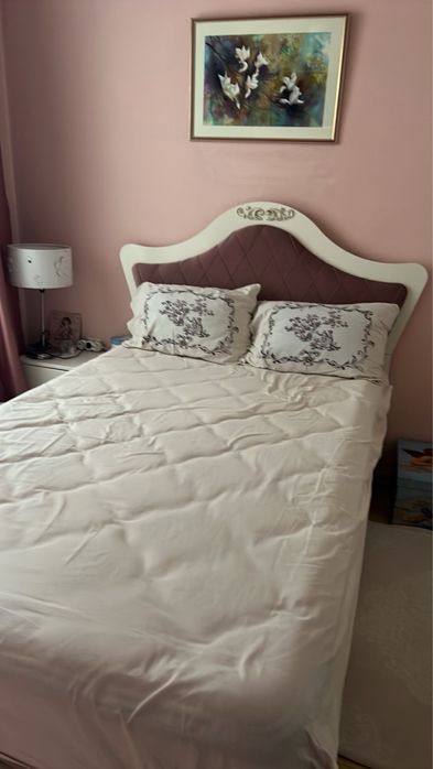 Тапицирано легло