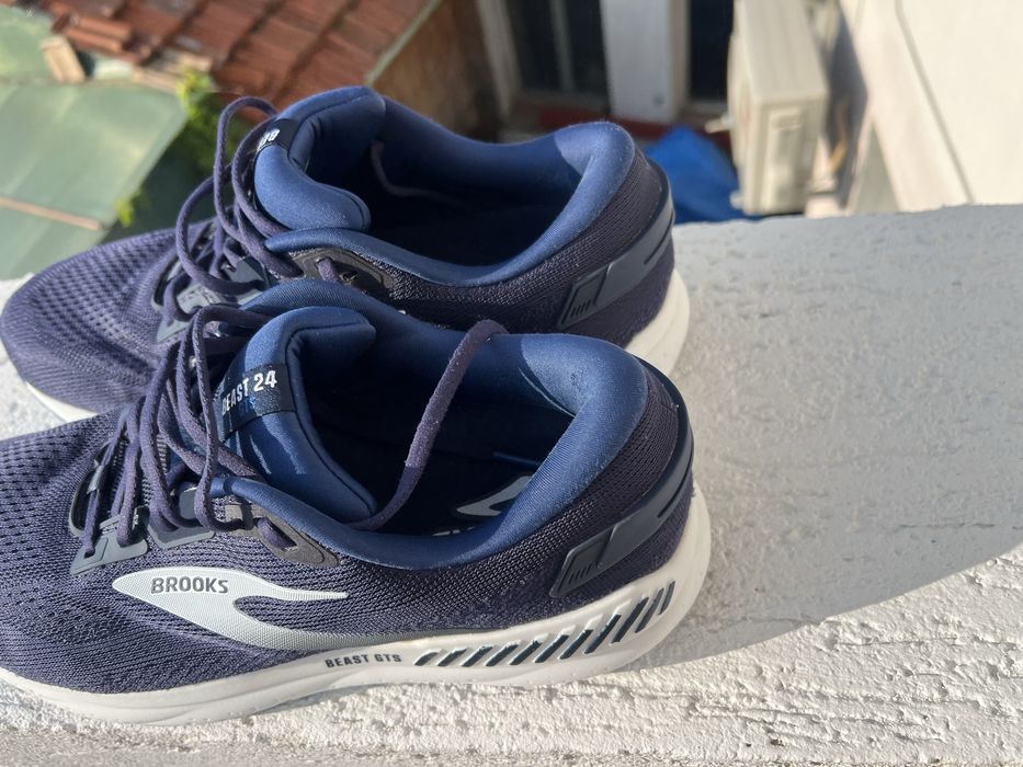 Brooks Beast 24 46.5