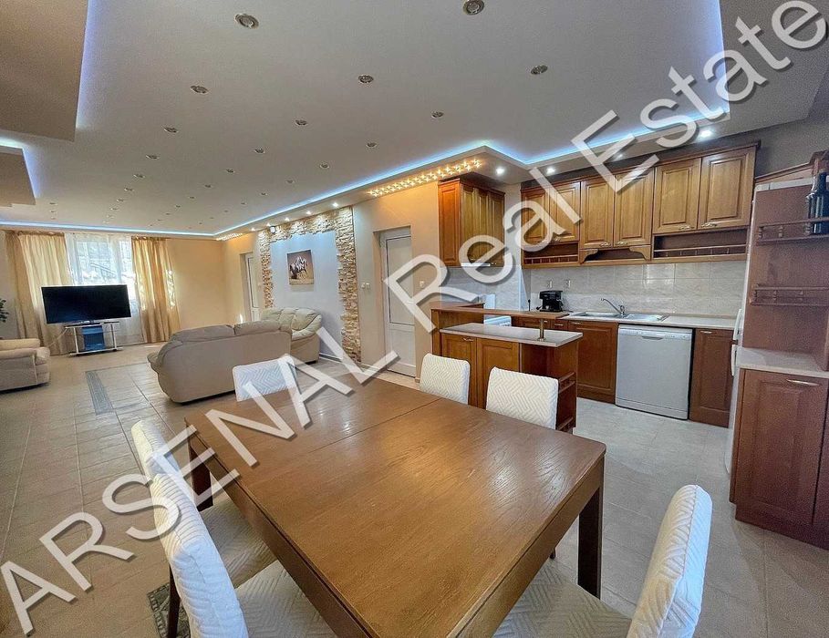 Дава се под наем Къща в София, Симеоново - 350 кв.м за 2000 € - Снимка #4