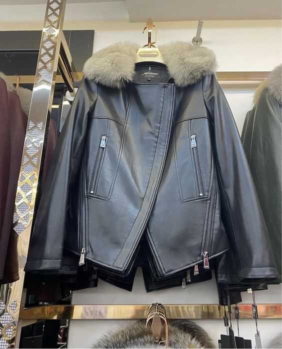 Продам кожаную куртку