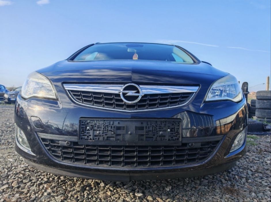 Opel Astra J 1.7 cdti 2012