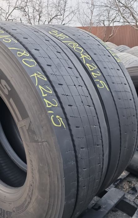2 Anvelope Camion Directie Bridgestone 315/80 R22.5 Stare Impecabilă.