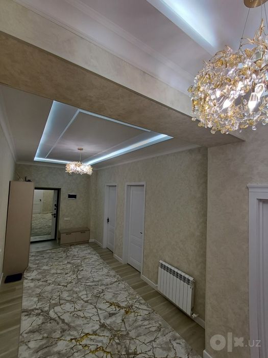 Novostroyka Zamona da bitonka Olmazor tumani 2/2/3 sotiladi 74 kvadrat
