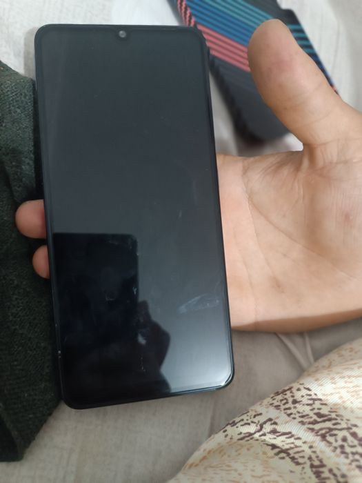 Samsung A32 sotiladi holati yaxshi