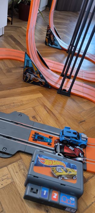 Hot wheels zero gravity, магнитна писта