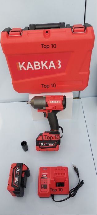 Акумулаторен ударен гайковерт.