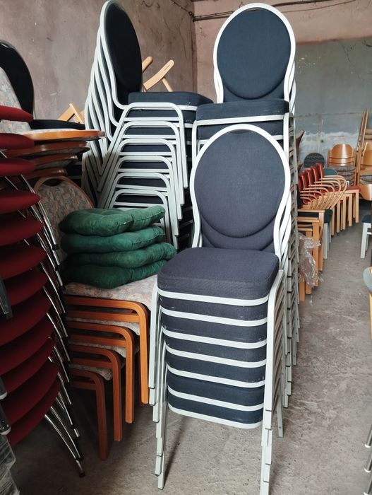 Банкетни/ Кетъринг столове