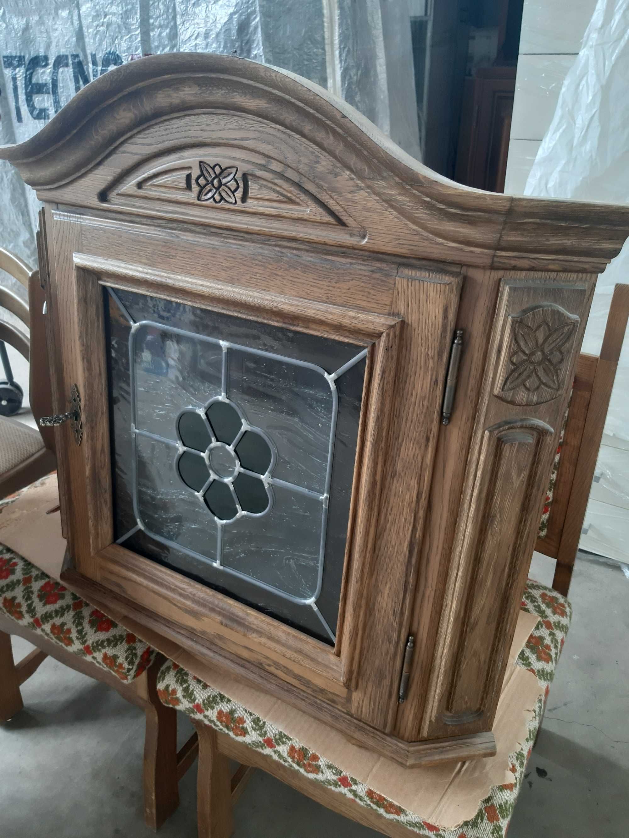 Corp Mobilier,geam vitraliu mat. Baia Mare • OLX.ro