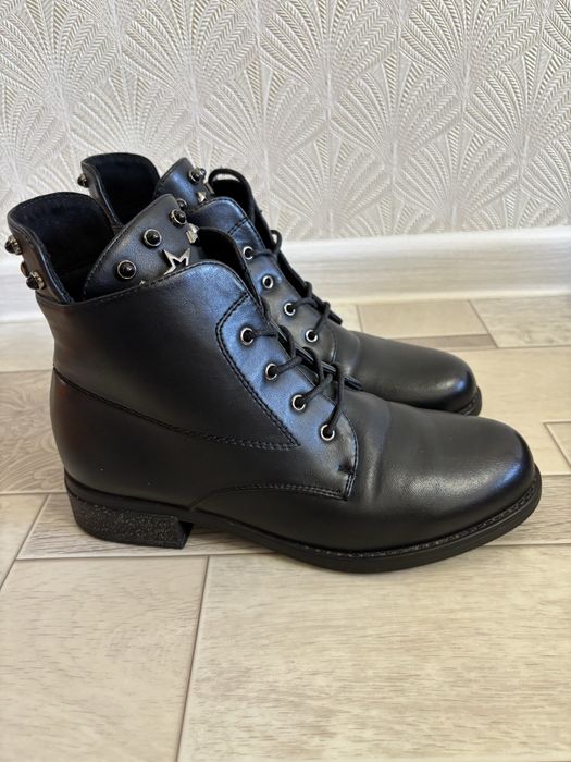 Продам сапожки осень-весна