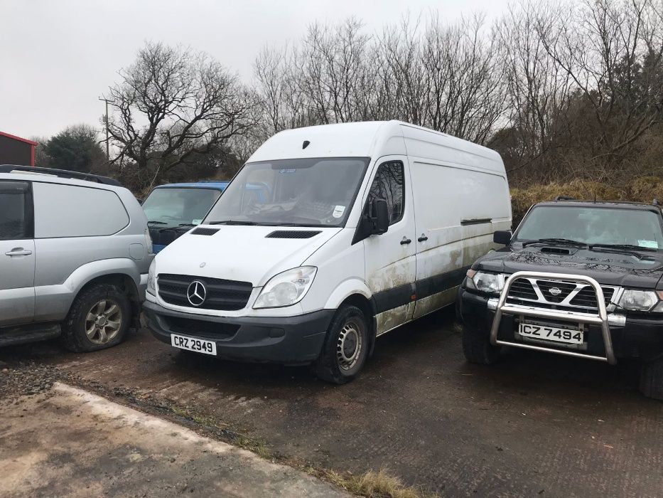 Dezmembrez CRAFTER ,VW LT 35,46 cu motor 2.5SAU 2.8