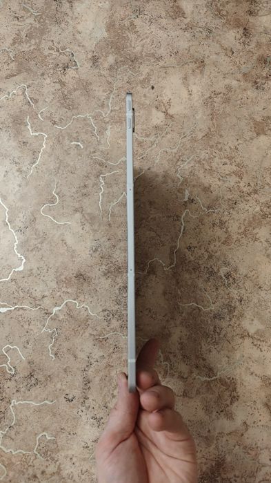 Продам планшет Lenovo j-716f