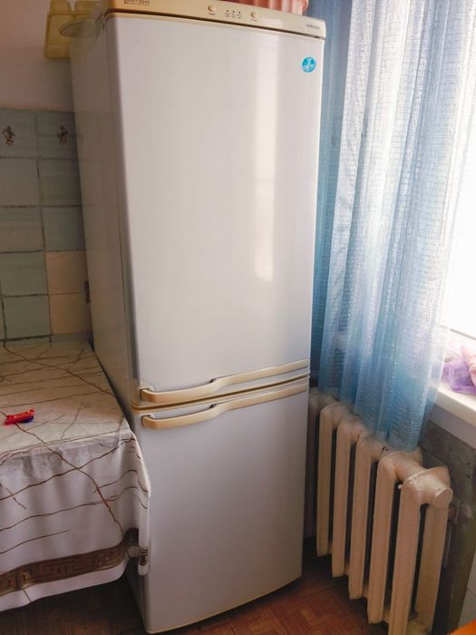 Холодильник продам