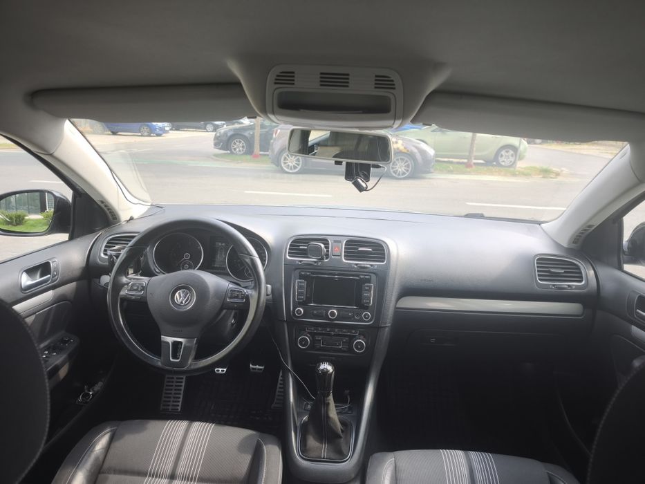 VW Golf 6 R20 Look / 1.6 TDI / Climatronic / Interior Mach / Navigație / An 2012