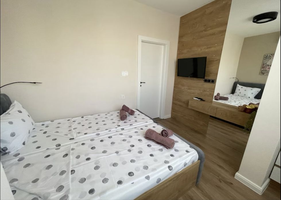 Тристаен за нощувки Central Escape 105€