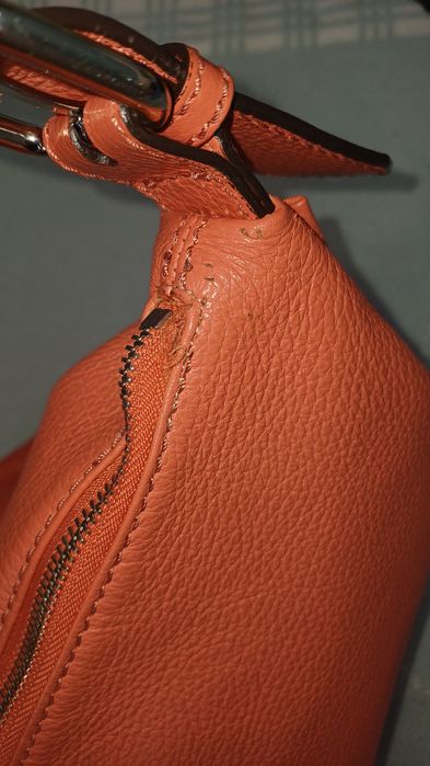 Escada sport чанта от естествена кожа