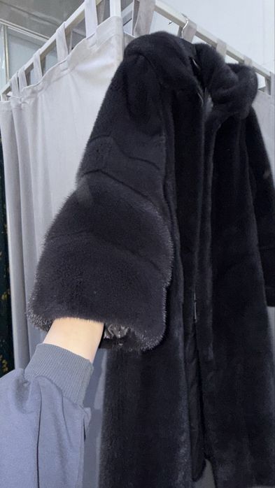 Продам Шубу новая