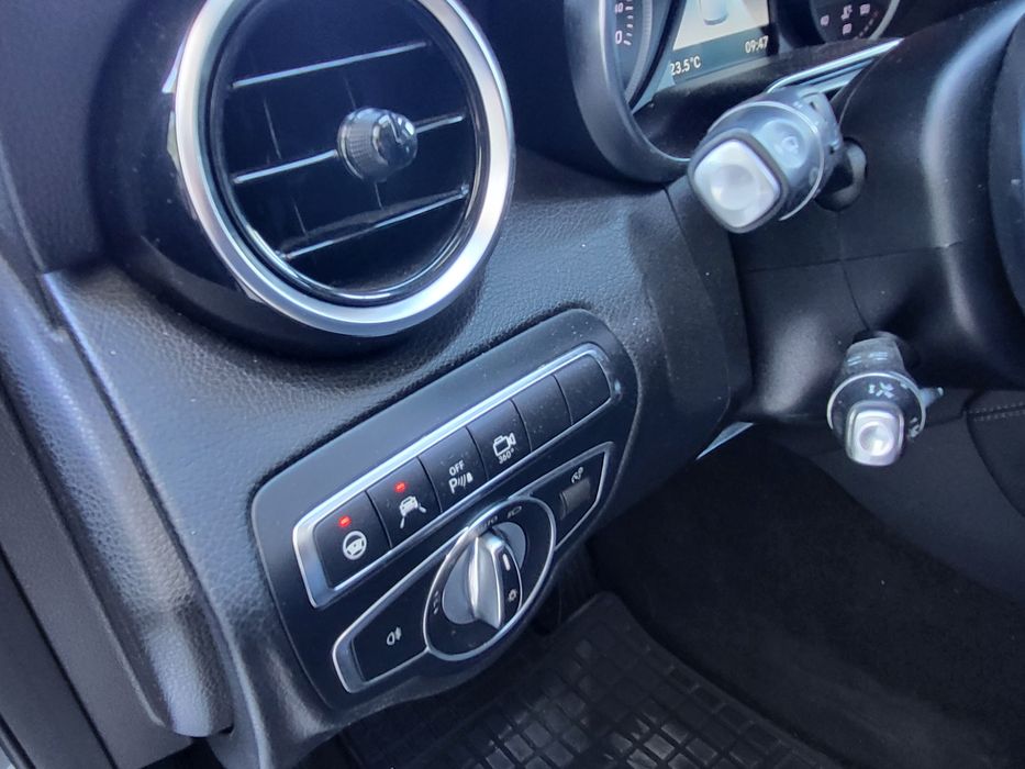 Mercedes-Benz GLC 250d 4MATIC | 2018 | 204 CP | Automat | Full LED | Cameră 360° | Trapa Panoramică
