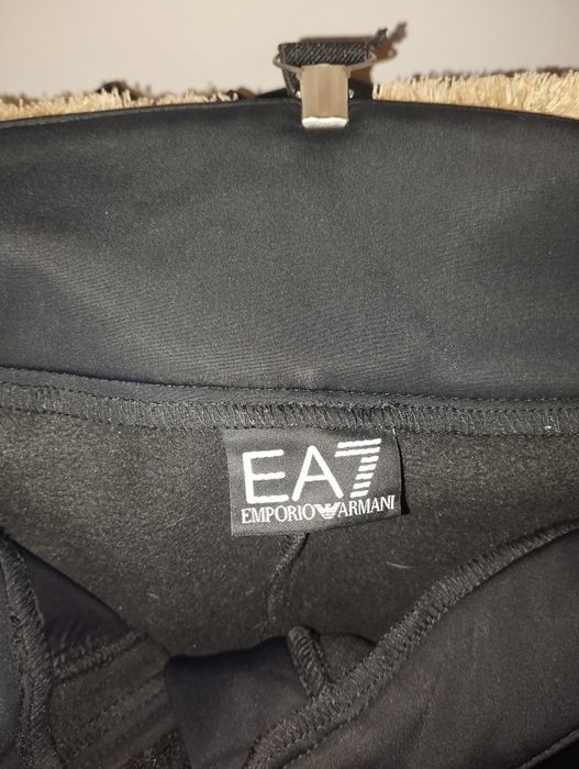 Продам лыжные штаны EA7 (Armani)