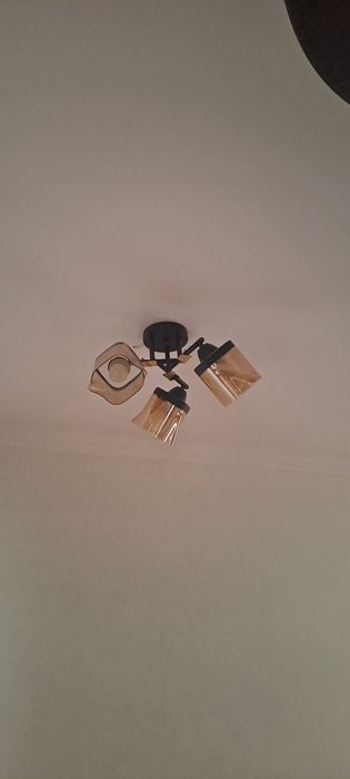 Продам люстры б/у