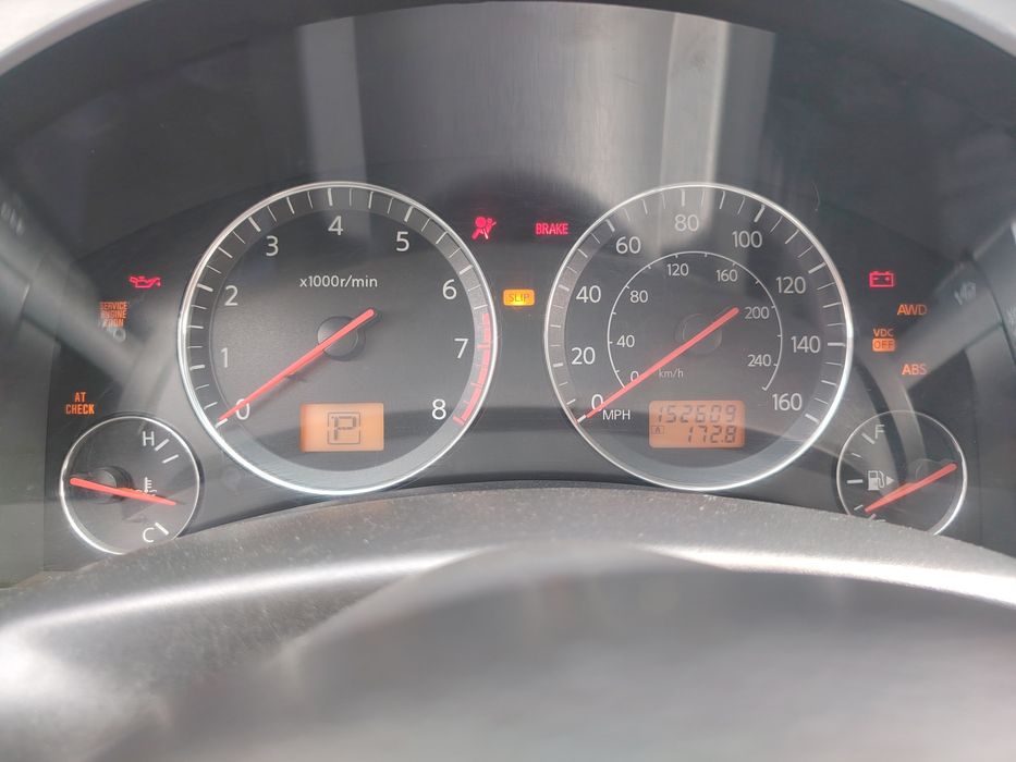 Продам автомобиль INFINITI FX35 2005 года