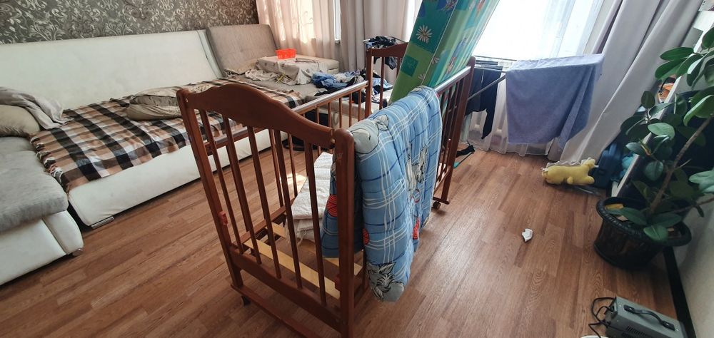 Продам детскую кроватку