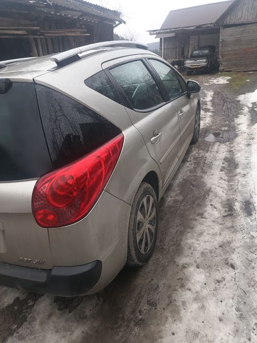 Vând Peugeot 207sw