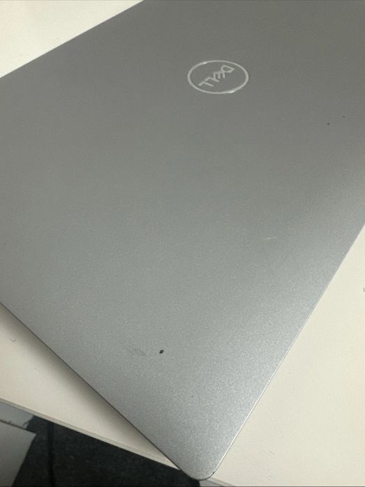 Лаптоп Dell latitude 7420