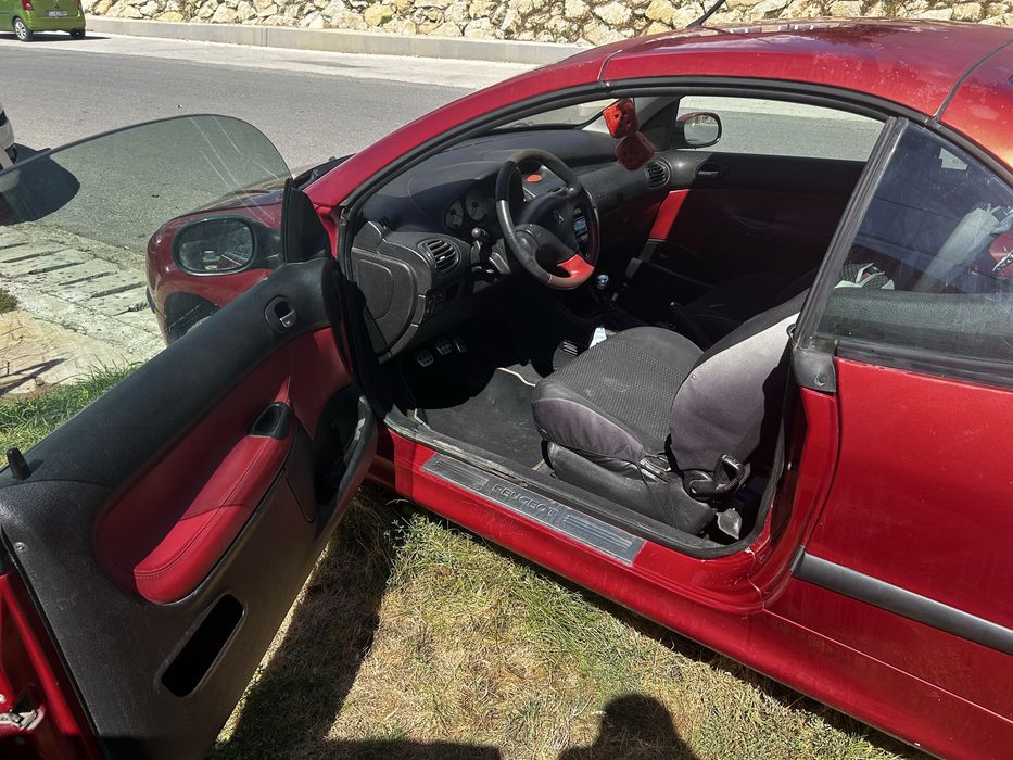 Vând Peugeot 206 cc