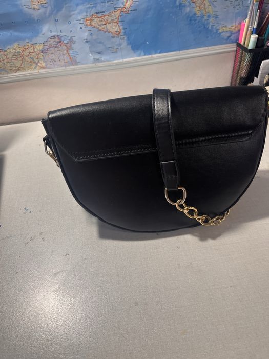 Черна чанат с верижка