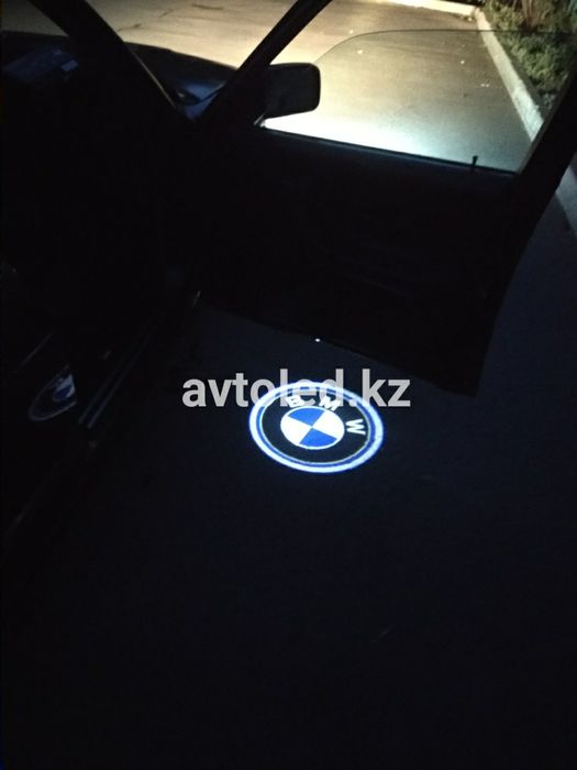 Мерседес W210 W124 подсветка двери лого авто LED подарок мужчин