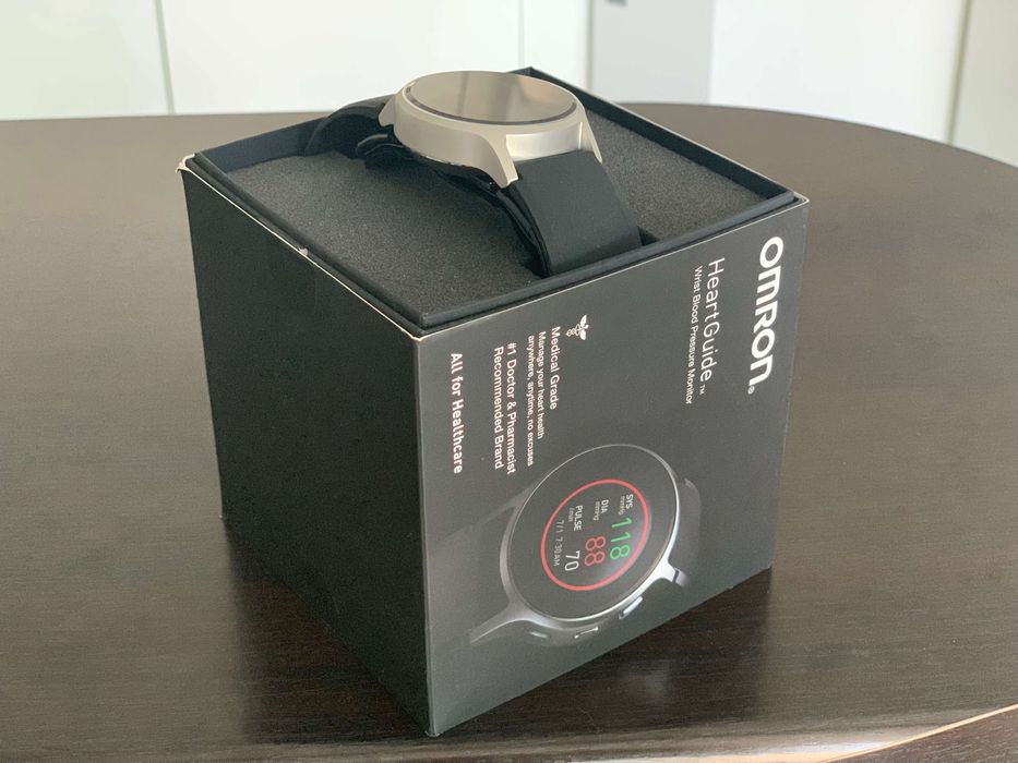 Ceas tensiometru Omron Heartguide