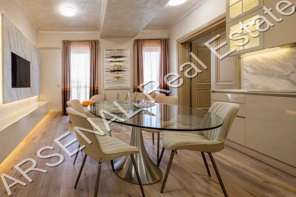 Дава се под наем Двустаен апартамент в София, Лозенец - 94 кв.м за 1097.01 € - Снимка #1