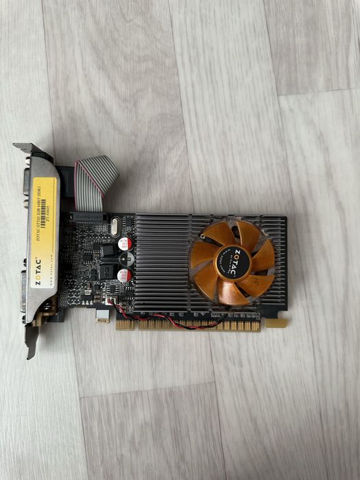 Продам видеокарту GT520 2GB 64BIT DDR3