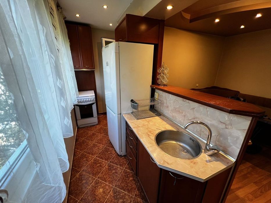 Продава се Тристаен апартамент в София, Борово - 68 кв.м за 3795 €/кв.м - Снимка #2