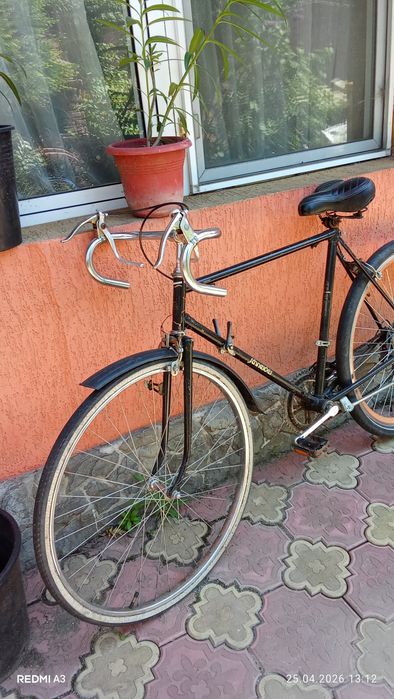 Vind bicicleta semicursiera