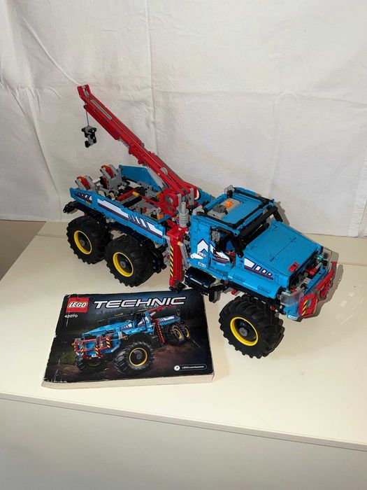 LEGO Technic 42070 6x6 All Terrain Tow Truck – Ediția aniversară 40 ANI – RAR