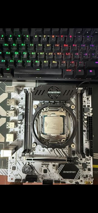 Продам комплект Xeon