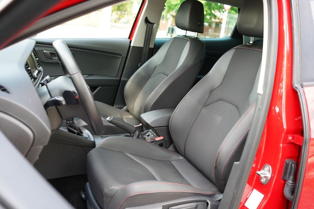 Seat Leon FR 2.0 TDI 150cp | DSG-2 | LED Matrix | KM Reali | Garanție 1-3 Ani | In Rate 1076lei