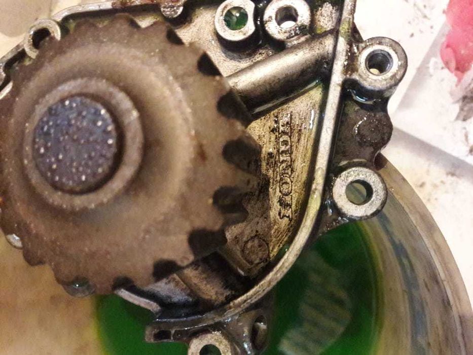 помпа для мотора  b20b оригинал.