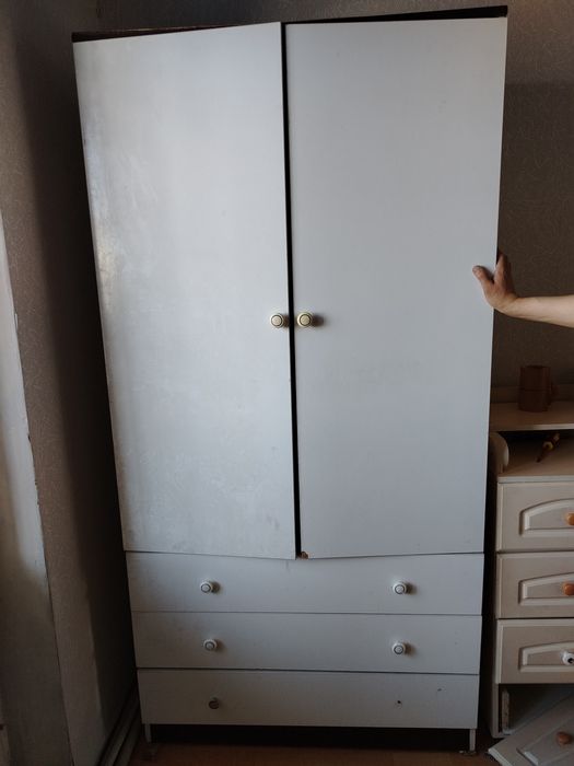 Продам шкаф для одежды
