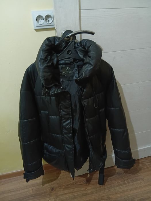 Продам куртки женские и детский