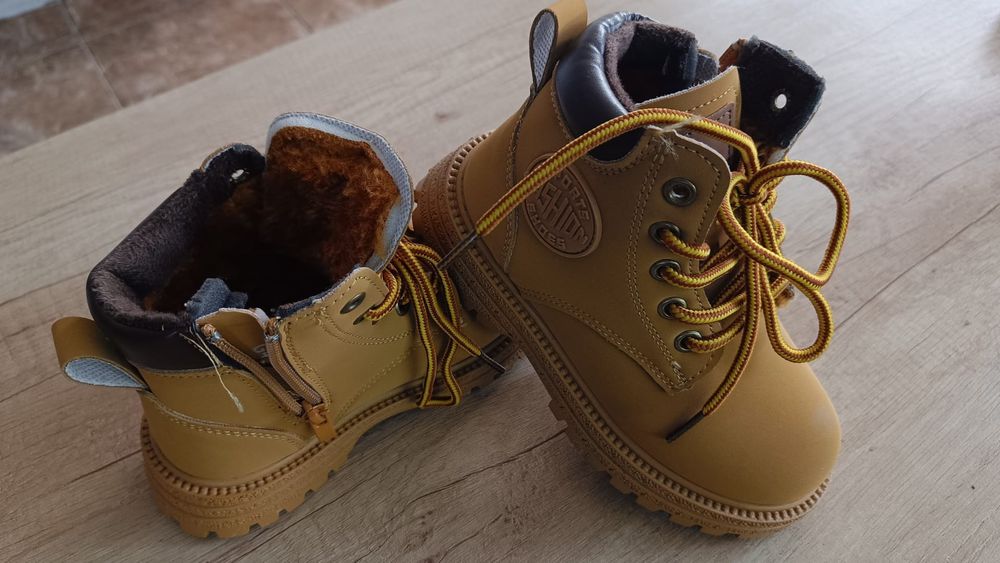 Ghete imblanite de băieți