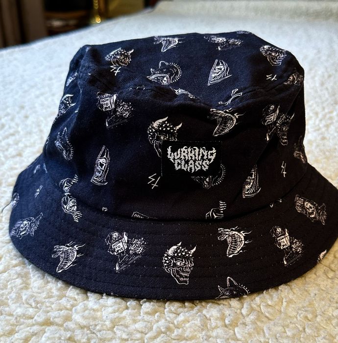 Adidas.Hugo.Nike,Ed Hardy-Ferrari-Puma-Kangol.Colmar,Carhartt