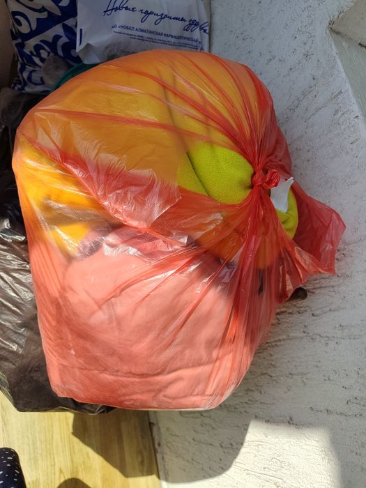 Отдам за всё 5000тг.