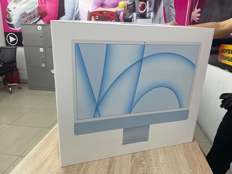 Продам Apple iMac 24, 2021 8/256 ГБ Blue