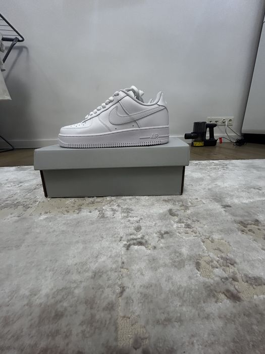 Nike Air Force 1 White – mărimea 42