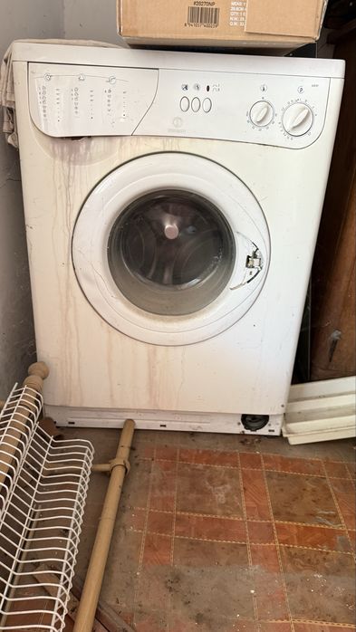 Продам стиральную машину