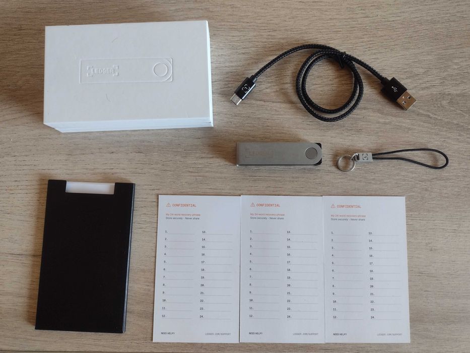 хардуерен портфейл Ledger Nano X